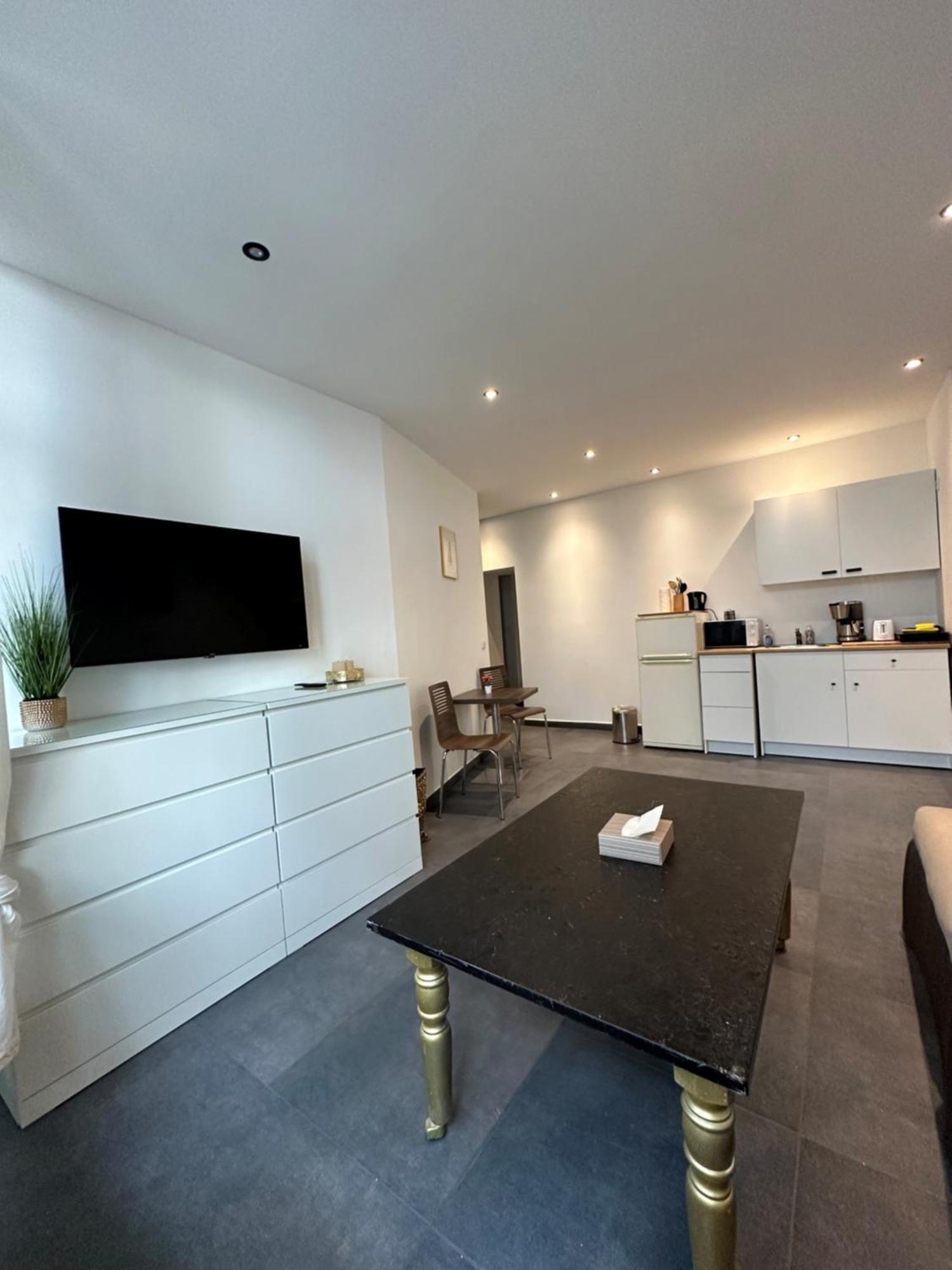 Kleopatra Apartment *